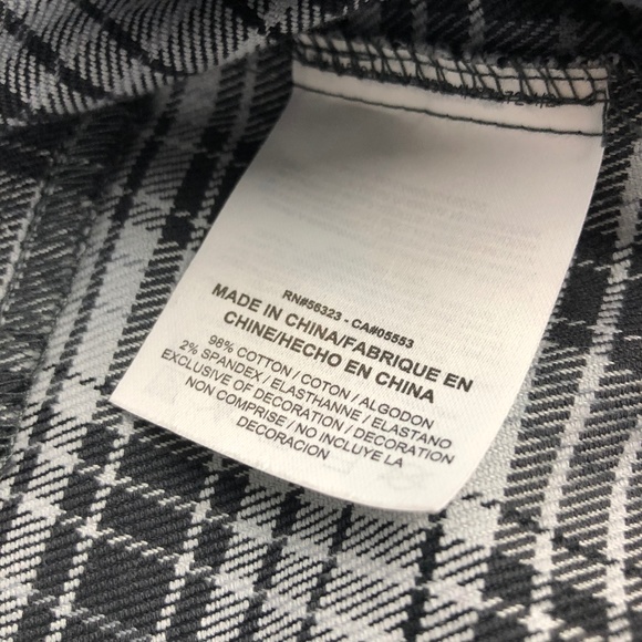 Nike SB Plaid Woven Long Sleeve Button Up Shirt - Picture 5 of 5